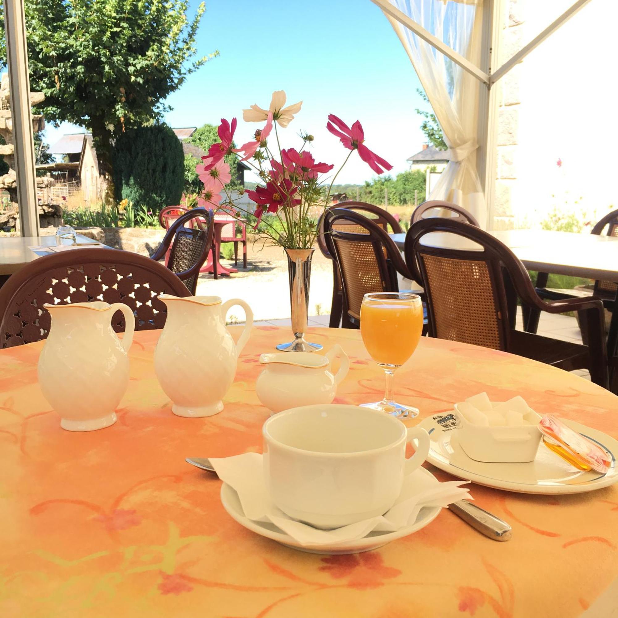 Logis Relais Des Monedieres Seilhac Exterior foto